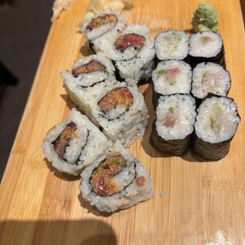 Eiji - Spicy Tuna Roll (6 Pcs) - Sushi Bars Near Me - San Francisco, California