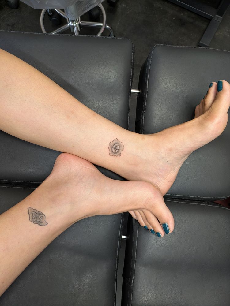 Apogee Tattoo Parlour Logo
