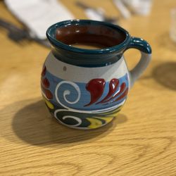 Main Street Cafe - Coffee in cool mugs