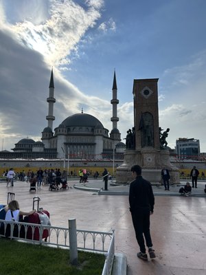 Yeni Mosque by null