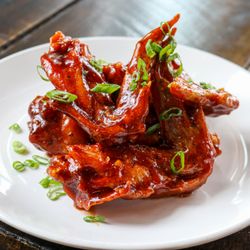 Honey Sriracha Wings!