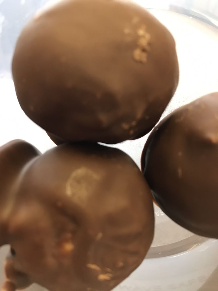 FORK TO FIT KITCHEN Updated August 2024 19 Photos 1424 E Ridge Rd