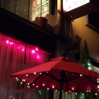 Brick & Fire Bistro - Cute Restaurant - Mediterranean Near Me - Eureka, California