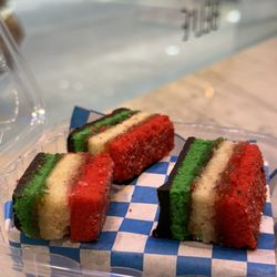 Rainbow cookie box