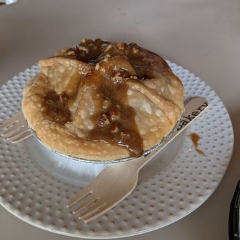 Bird Bakery - Apple pie - Desserts Near Me - San Antonio, Texas Bird Bakery - Apple pie - Desserts Near Me - San Antonio, Texas