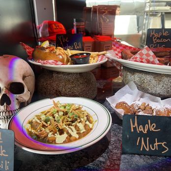 Chicago Culinary Kitchen - Their food display made me want to order everything! - Barbeque Near Me - Palatine, Illinois