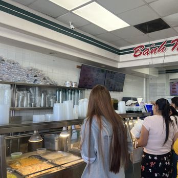 Banh Mi & Che Cali Bakery - customers in the kitchen - Bakeries Near Me - Westminster, California Banh Mi & Che Cali Bakery - customers in the kitchen - Bakeries Near Me - Westminster, California