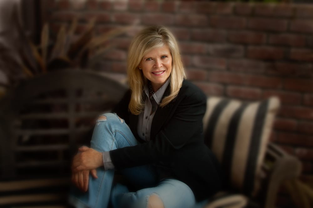 Pétra Hawes-Glenesk, M.A. - grief counselor in Sacramento, CA