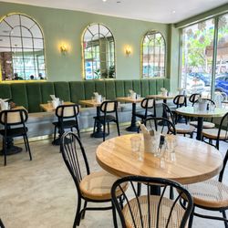Café Bastille Miami Beach - Interior