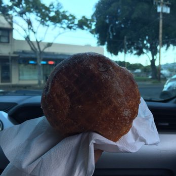 Leonard's Bakery - Bakeries Near Me - Honolulu, Hawaii