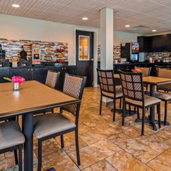Best Western Sault Ste. Marie - Breakfast Area