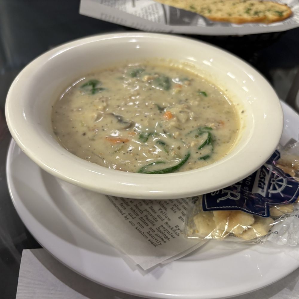 Cooley's Kitchen - Creamy spinach florantine - Italian Near Me - Ellington, Connecticut Cooley's Kitchen - Creamy spinach florantine - Italian Near Me - Ellington, Connecticut