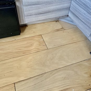 Avenue 63 Cleaning - Kitchen area. Dust and dirt still on the sides. Don't show signs of vacuuming or moping. - Home Cleaning Near Me - San Diego, California