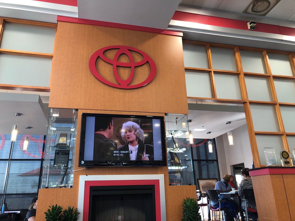 JAY WOLFE TOYOTA - 54 Photos & 118 Reviews - 9650 NW Prairie View Rd ...