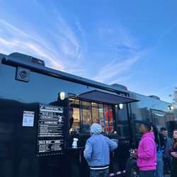 Ray Ray's Hog Pit - Food truck