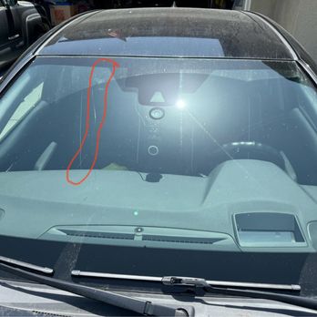 Boss Auto Glass - Cracked Windshield - Auto Glass Services Near Me - Ontario, California