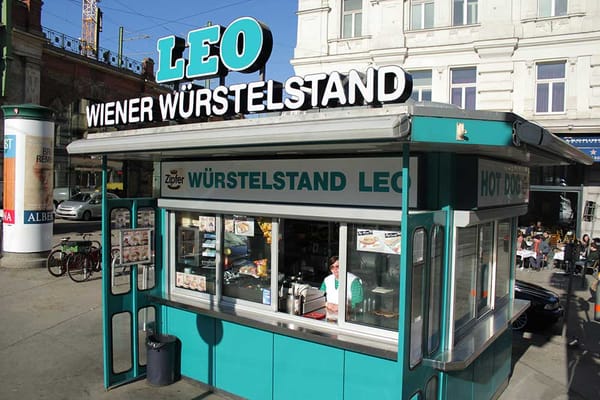 Leo's Sausage Stand by null