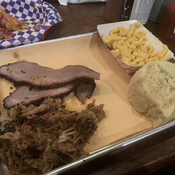 Center Street Smoke House - Barbeque Near Me - Batavia, New York