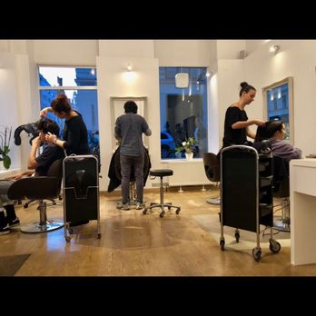 The Fringe - Hair Salons Near Me - Vienna, 9