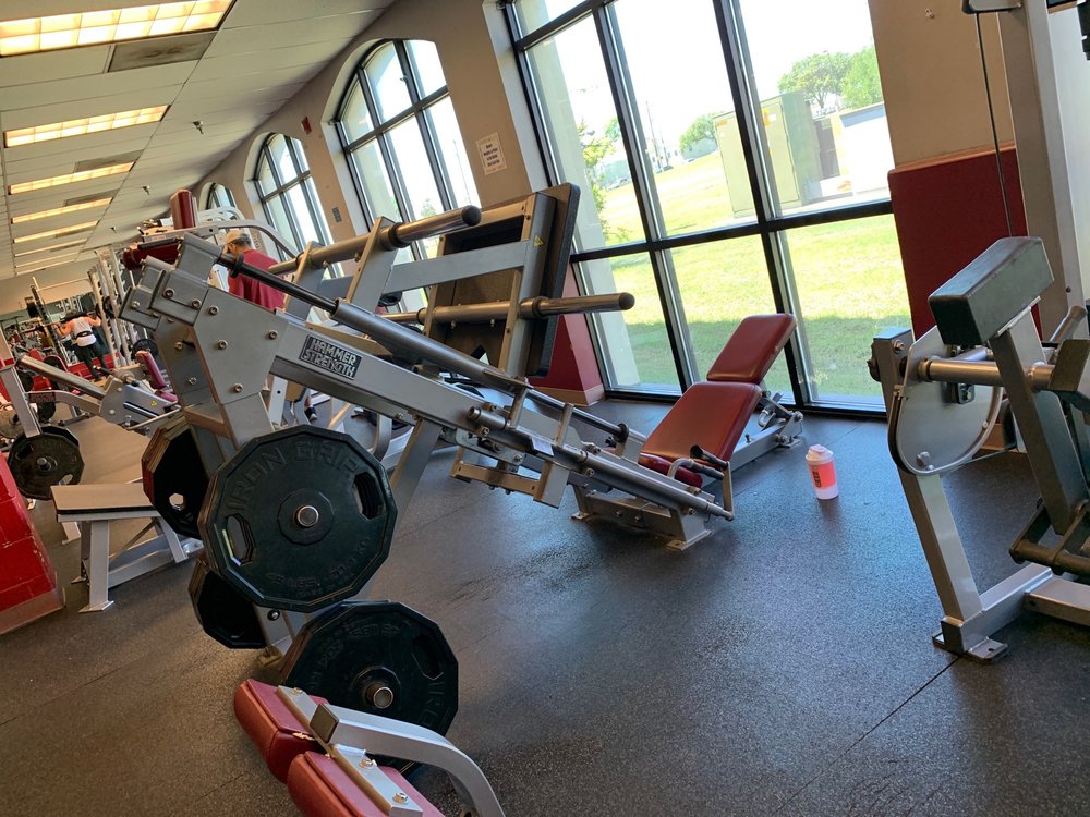 FORT SAM HOUSTON JIMMY BROUGHT FITNESS CENTER 12 Photos & 20 Reviews