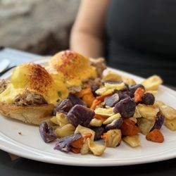 Hawaiian Style Benedict**