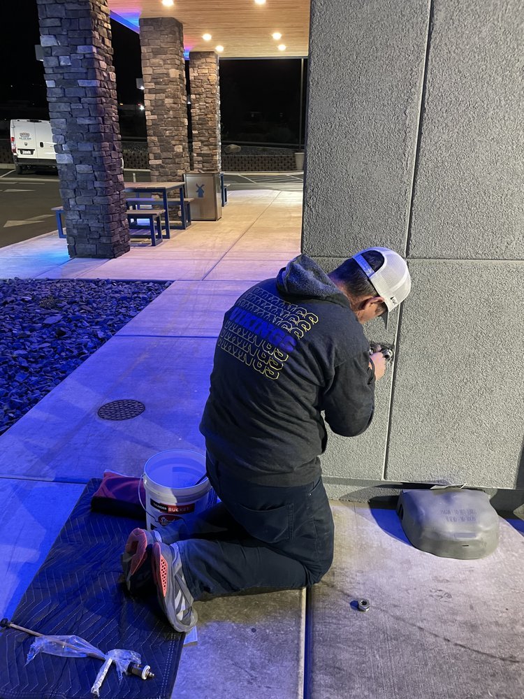 Slide of Dino Plumbing & Service Pros