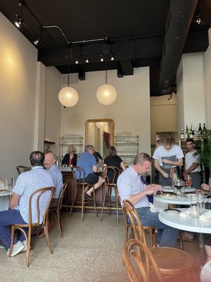 Bistro La Floraison by null