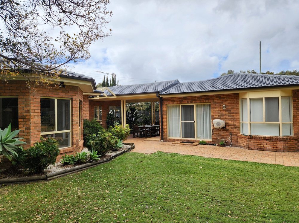 Slide of Elayon Roofing