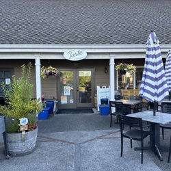 Tarte by Heritage - Front door courtyard