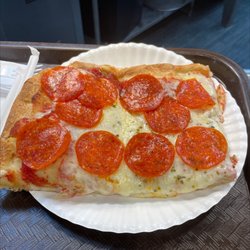 Fabio's Pizza - 2 slices of Sicilian