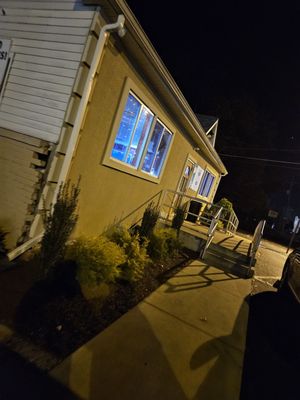 Tavern & Table by null