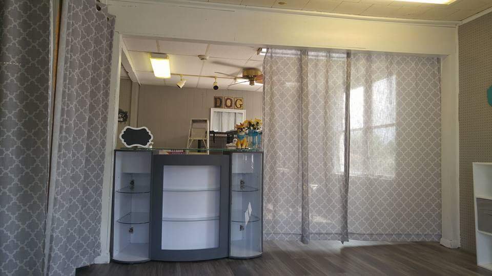 CHOCOLATE AVENUE GROOMING SALON Updated August 2024 25 Photos 1514 E Chocolate Ave