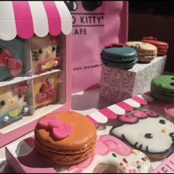 Hello Kitty Cafe Truck - Murray - 2018 Macarons and Sugar Cookies