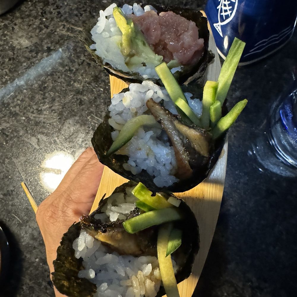 BluWave Sushi & Handroll Bar - Spicy Tuna Hand roll - Sushi Bars Near Me - Orlando, Florida