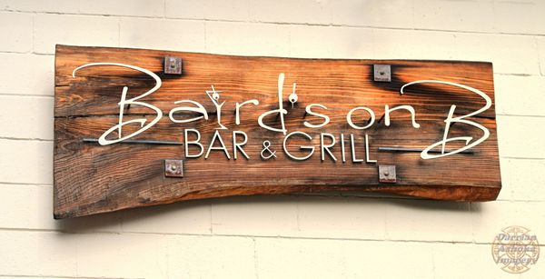 Baird's On B Bar & Grill by null