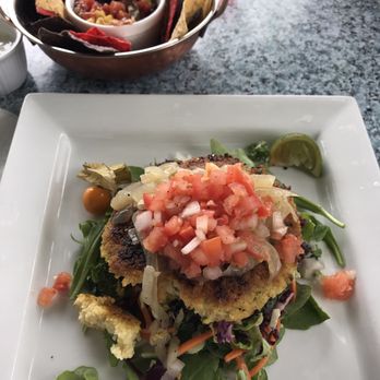 County Cider Company - Veggie burger very tasty - Cideries Near Me - Waupoos, Ontario County Cider Company - Veggie burger very tasty - Cideries Near Me - Waupoos, Ontario