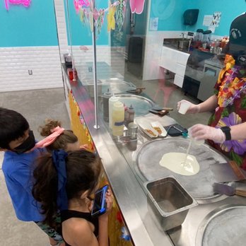 Sweet Rolled Tacos Belton - Pouring the milk - Ice Cream & Frozen Yogurt Near Me - Belton, Texas Sweet Rolled Tacos Belton - Pouring the milk - Ice Cream & Frozen Yogurt Near Me - Belton, Texas