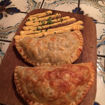 Dali Restaurant & Tapas Bar - Empanadillas de Vegetables - Spanish Near Me - Somerville, Massachusetts