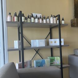 Hand & Stone Massage and Facial Spa