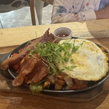 Pradera Brunch - Breakfast Skillet - Breakfast & Brunch Near Me - Costa Mesa, California Pradera Brunch - Breakfast Skillet - Breakfast & Brunch Near Me - Costa Mesa, California