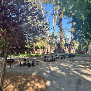 McKenzie Park - Parks Near Me - Los Altos, California