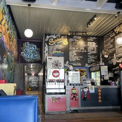 Spinelli's - Menu and interior