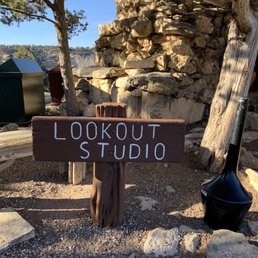 2.2.22 outside sign