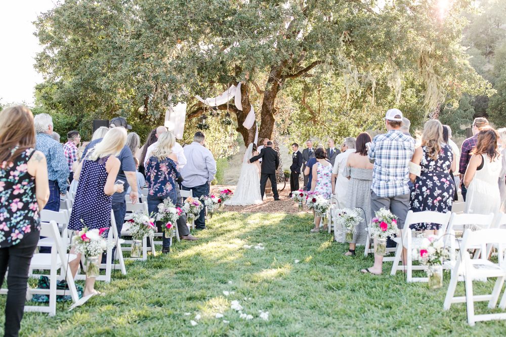 COBBLE CREEK RANCH WEDDINGS & EVENTS 2000 County Rd 110, Hopland, CA