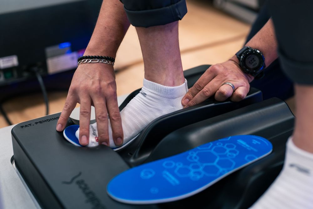 Road Runner Sports Logo