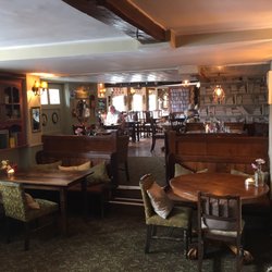 The Three Crowns - A gorgeous British pub!