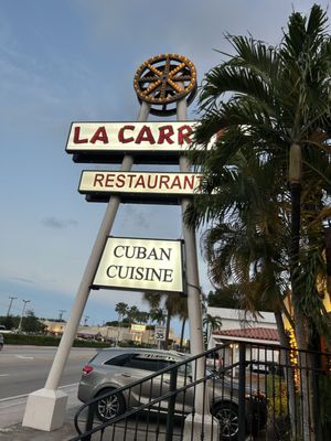 La Carreta by null La Carreta by null