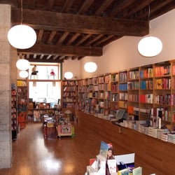 Libreria Gil - Planta baja librería Gil Plaza Pombo