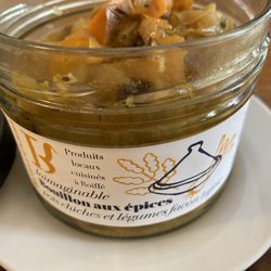 La Cave Voltaire - Bouillon aux épices; chickpeas with veggies in Tajine style.