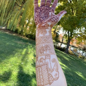 Kaur Beauty Bar - Henna - Threading Services Near Me - Fair Oaks, California Kaur Beauty Bar - Henna - Threading Services Near Me - Fair Oaks, California